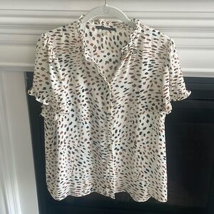 Tahari Blouse. Excellent condition.